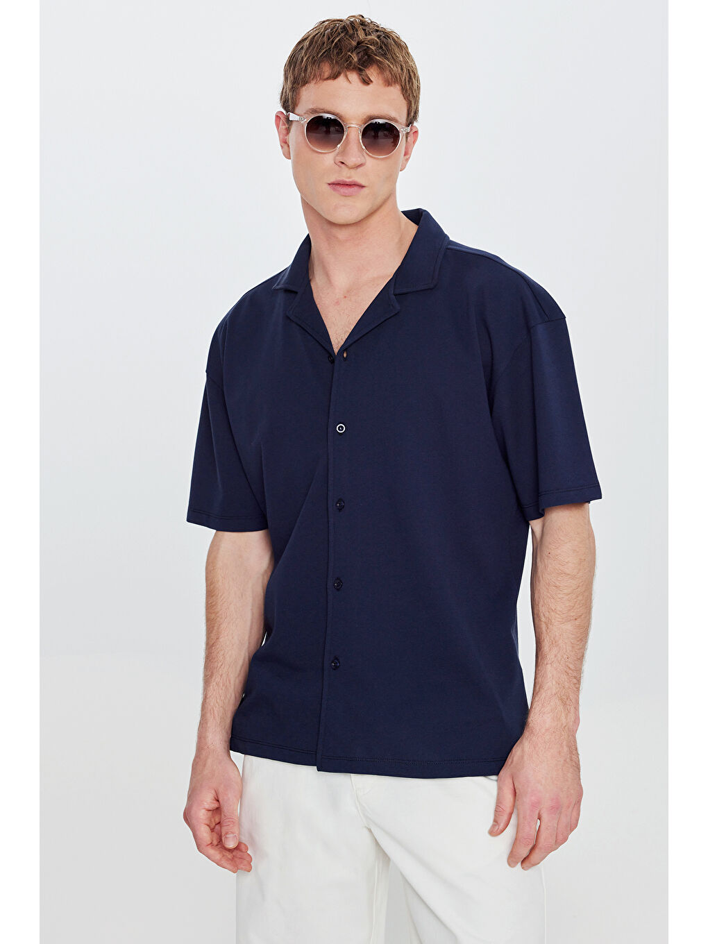 Erkek Lacivert Pamuklu Comfort Fit Rahat Kesim Hawai Yaka Armürlü Örme Gömlek-1