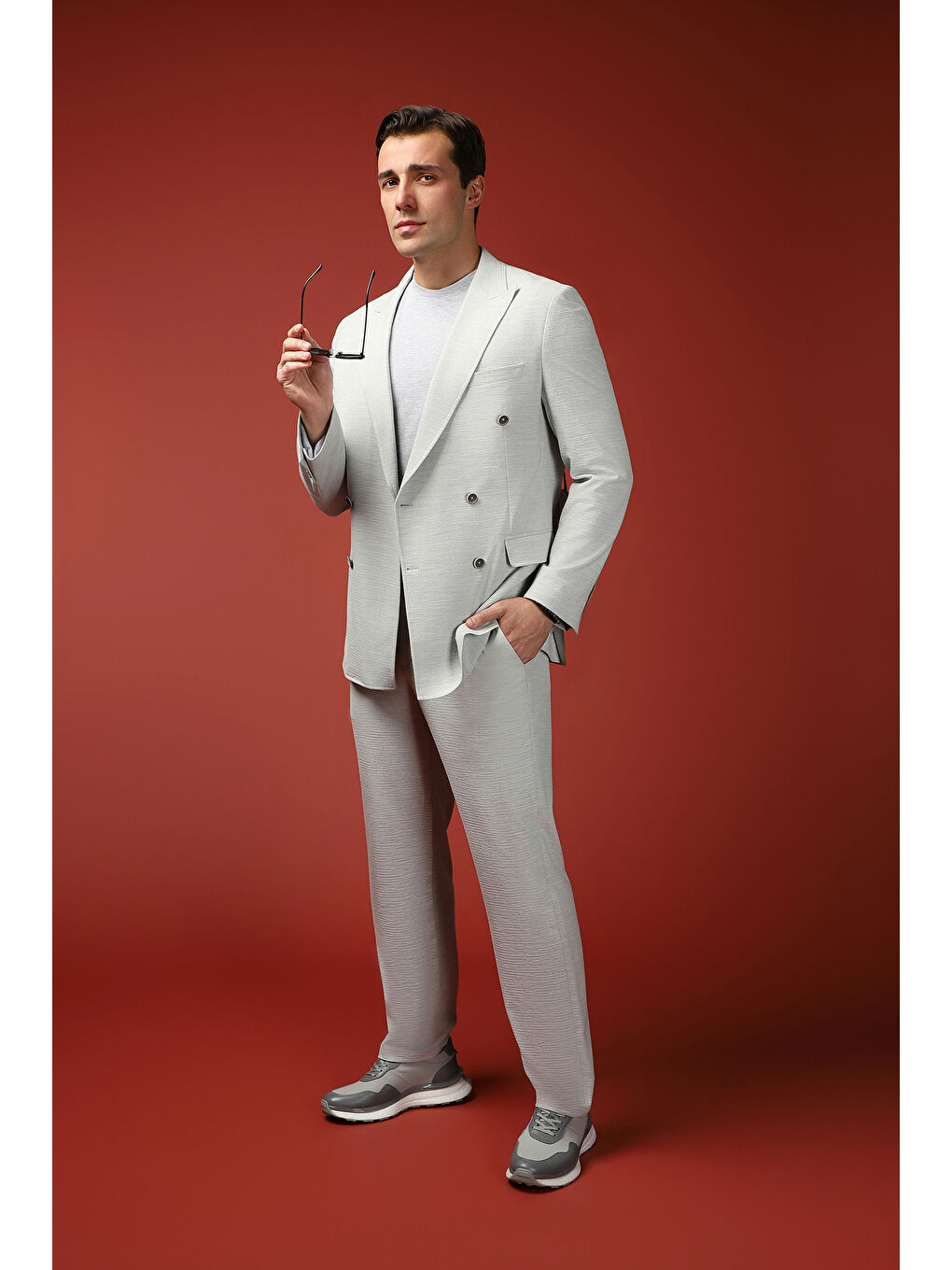 Gri Regular Fit Keten Karışımlı Kruvaze Takım Elbise