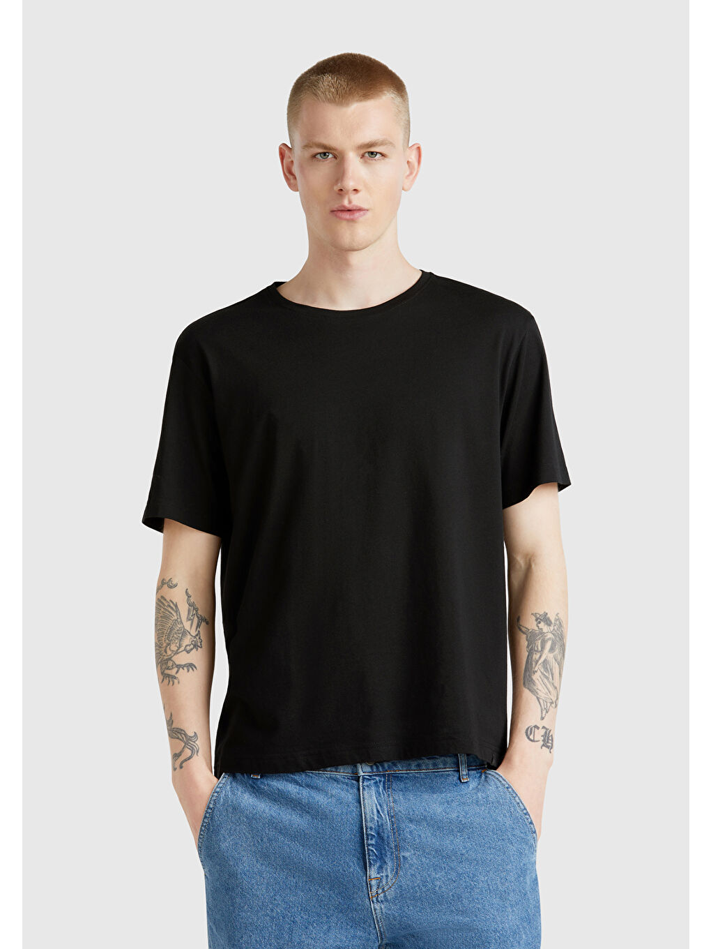 Erkek Siyah %100 Pamuk Bisiklet Yaka Tişört