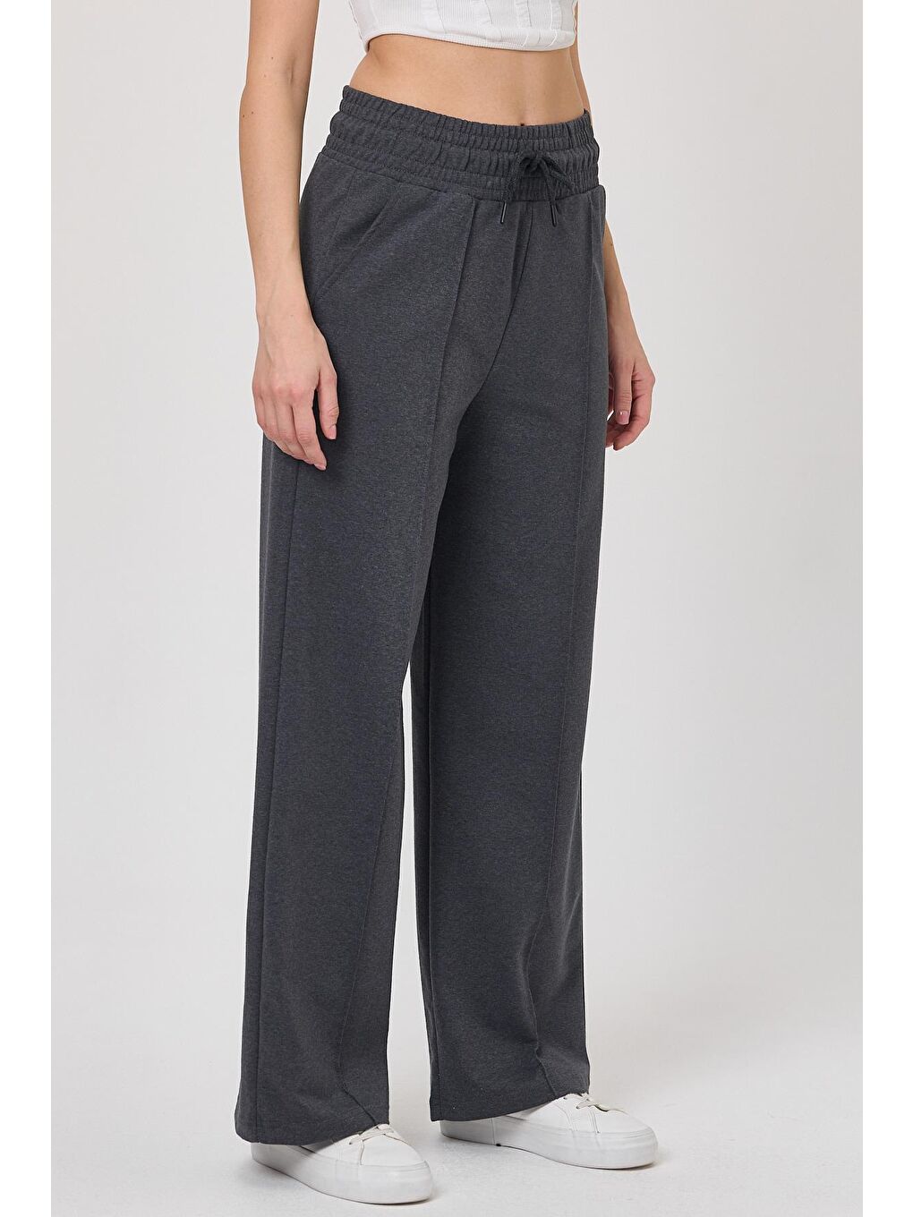 Kadın Mevsimlik Salaş Geniş Paça Yüksek Bel Antrasit Eşofman Altı-3