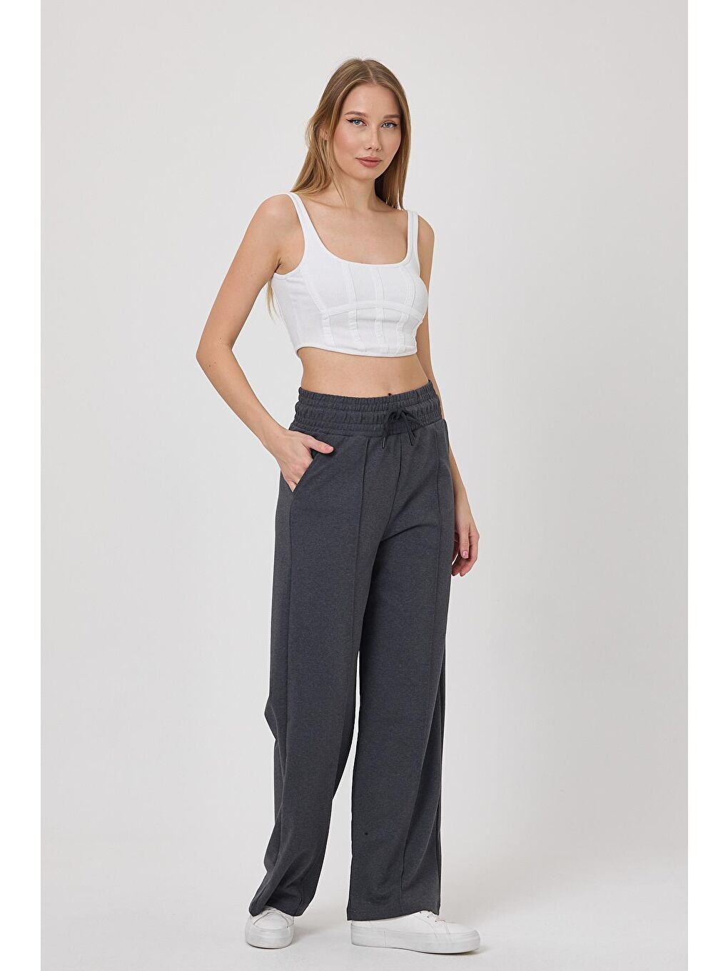 Kadın Mevsimlik Salaş Geniş Paça Yüksek Bel Antrasit Eşofman Altı-4