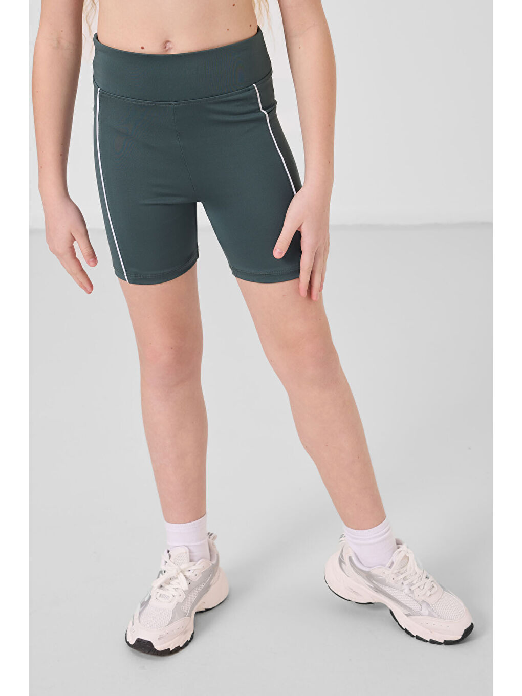 Orman Yeşili Esnek Standart Fit Basic Performans Kız Çocuk Tayt - 75189-2