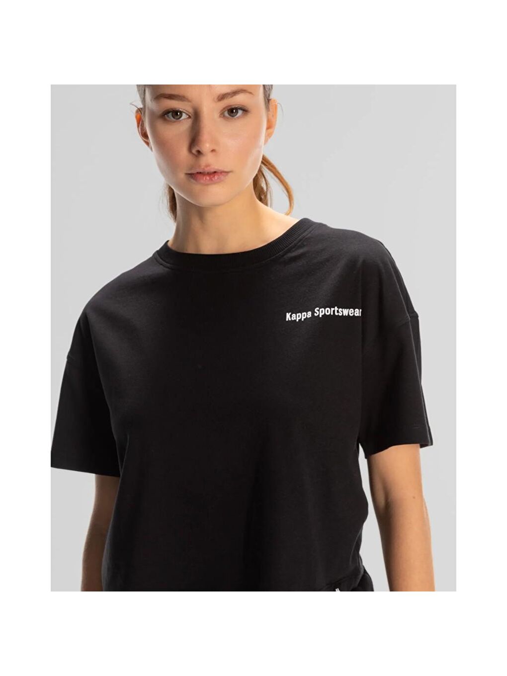 Authentic Jessa Kadın Siyah Yuvarlak Yaka Tişört-1