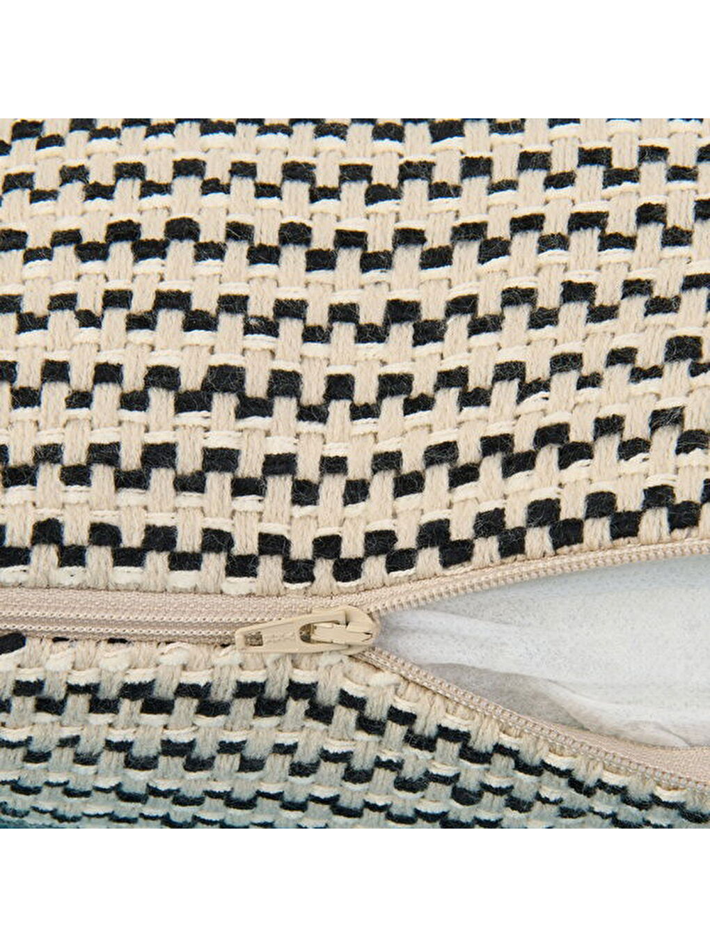 Soft Shiny Kırlent - Bej / Siyah - 45x45 cm-2