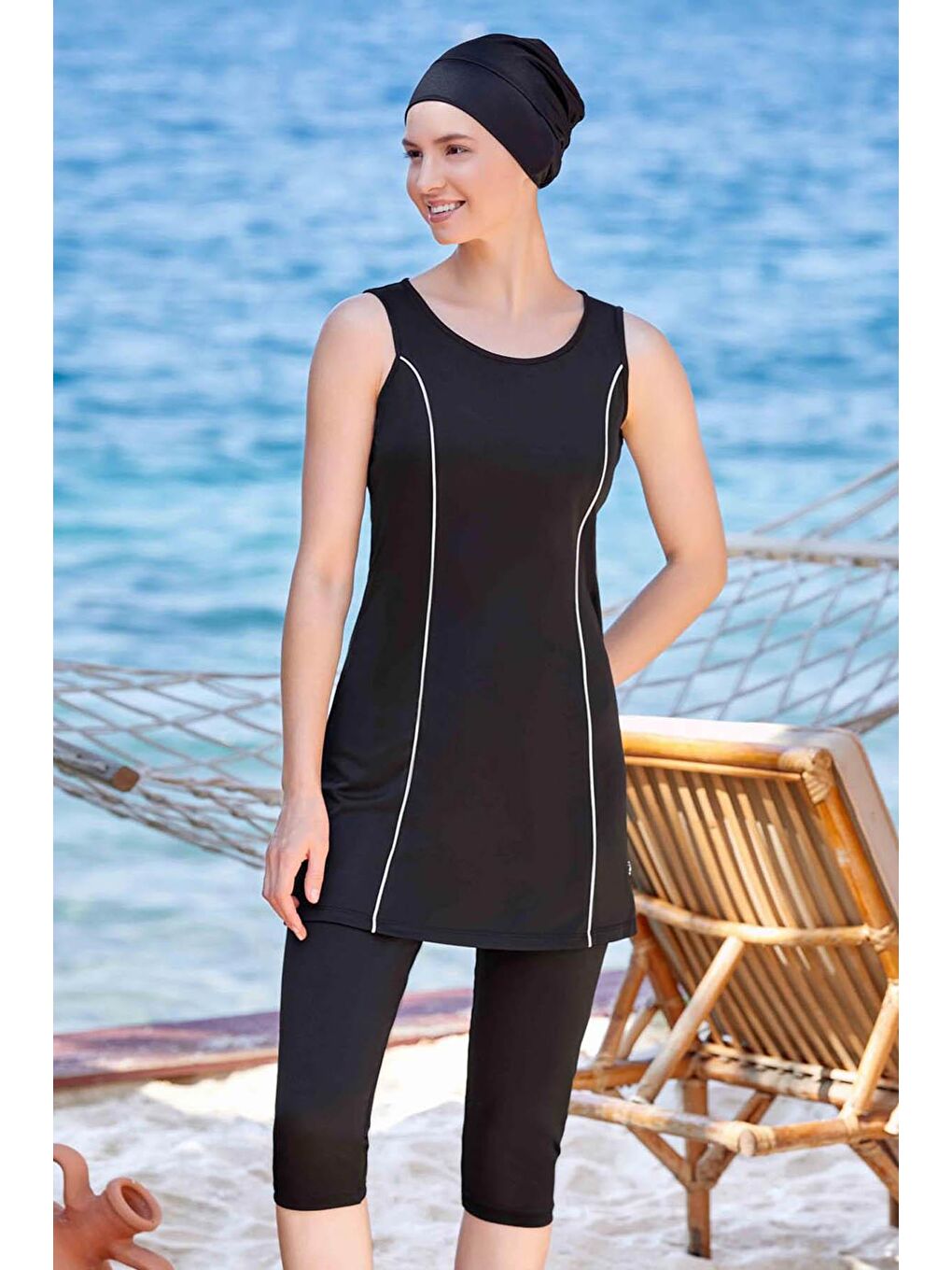 Sıfır Kol Yarı Kapalı Mayo Marga 9098 Siyah