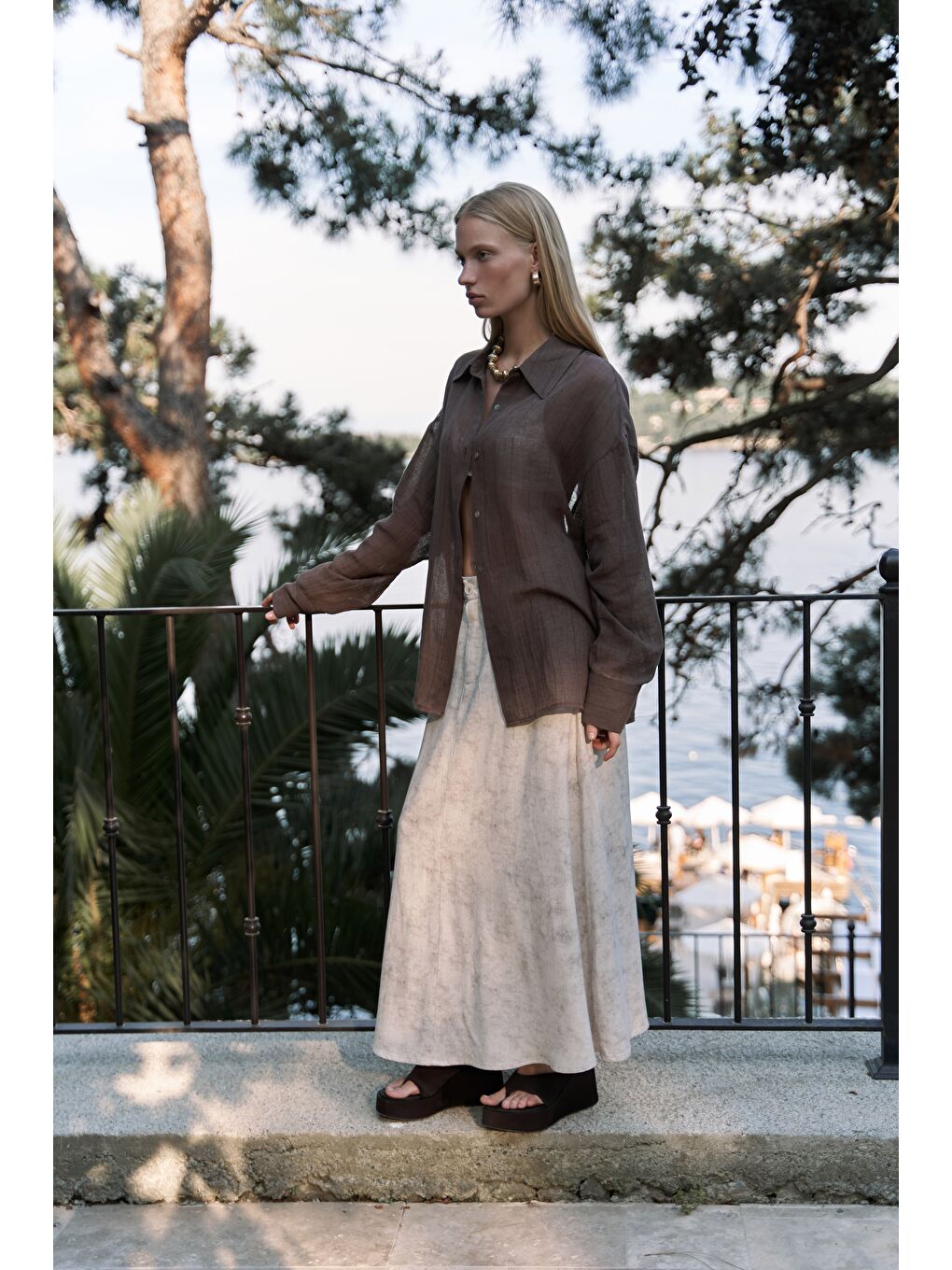 Kahverengi Calynn Sırt Dekolteli Çizgili Kahve Keten Gömlek-5