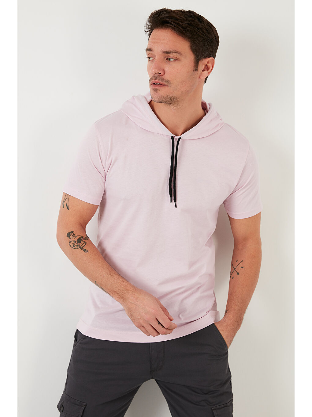 Pembe 100 Pamuklu Kapüşonlu Slim Fit Erkek Tişört 5412021-2