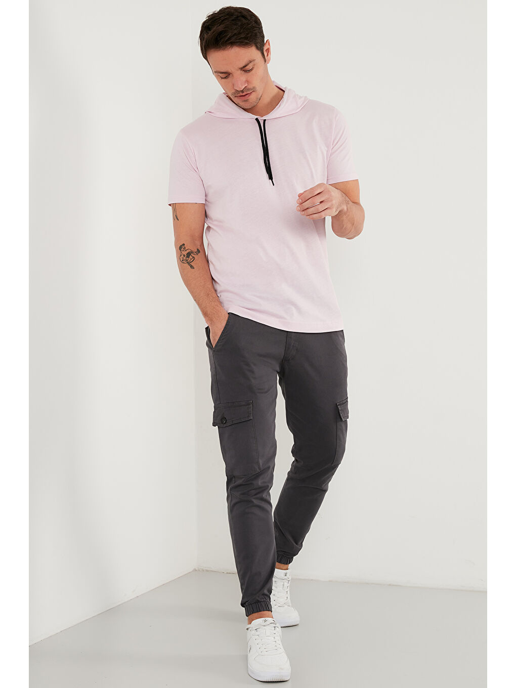Pembe 100 Pamuklu Kapüşonlu Slim Fit Erkek Tişört 5412021-4