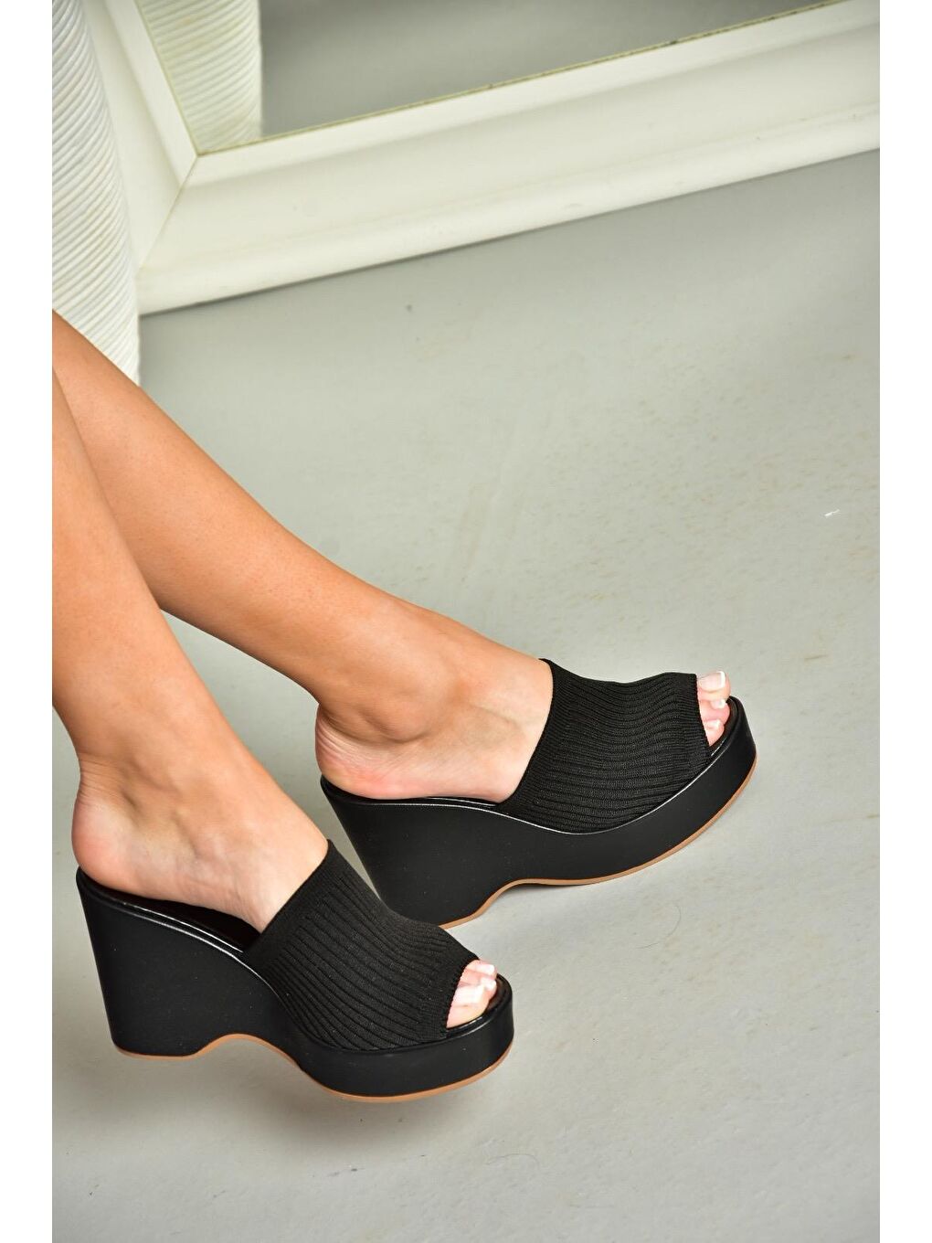 S2504601 Siyah Kadın Terlik-4