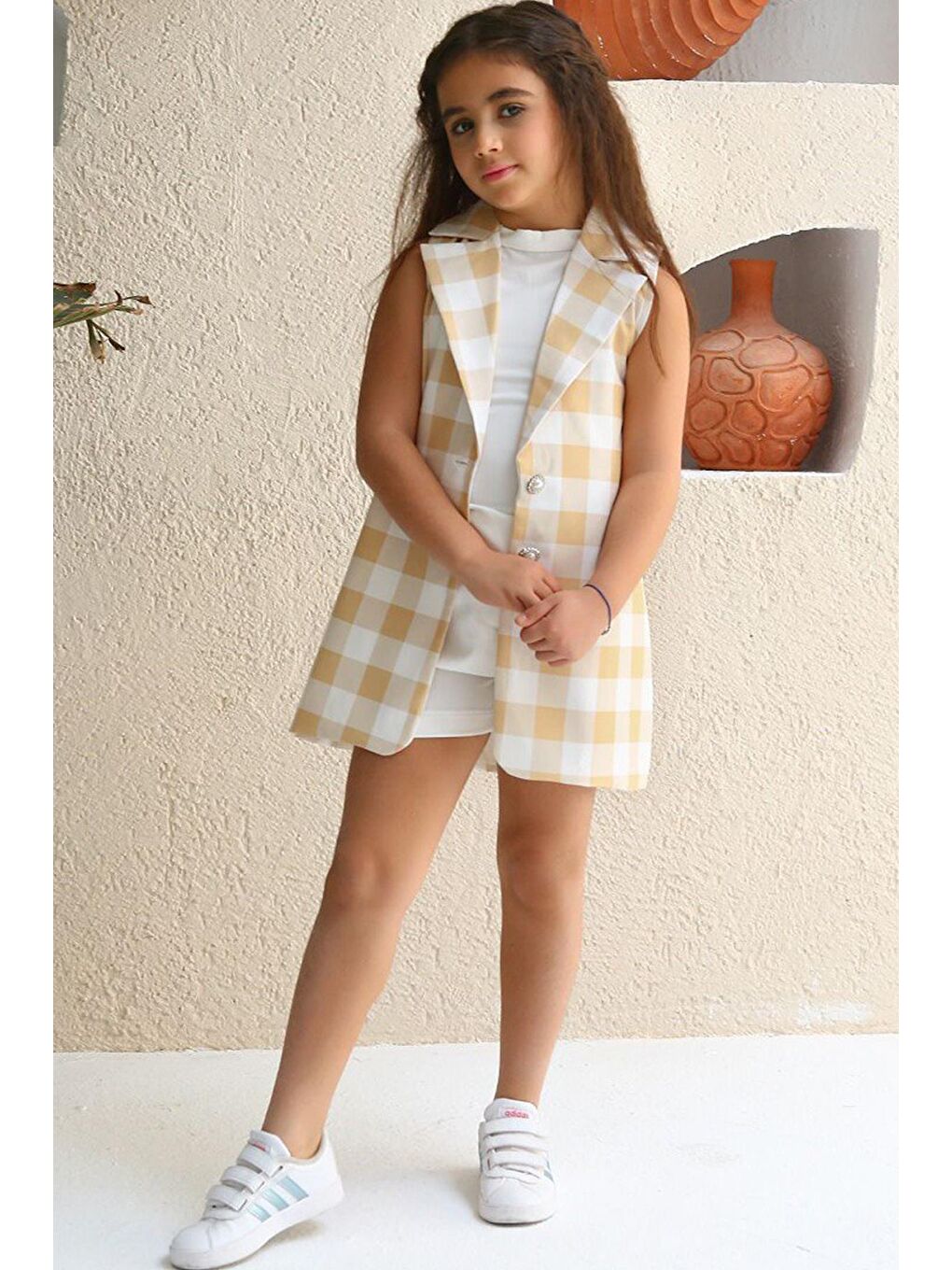 Sarı Kız Çocuk Halter Yaka Ekose Baskılı Düğme Detaylı Hardal Şortlu Takım