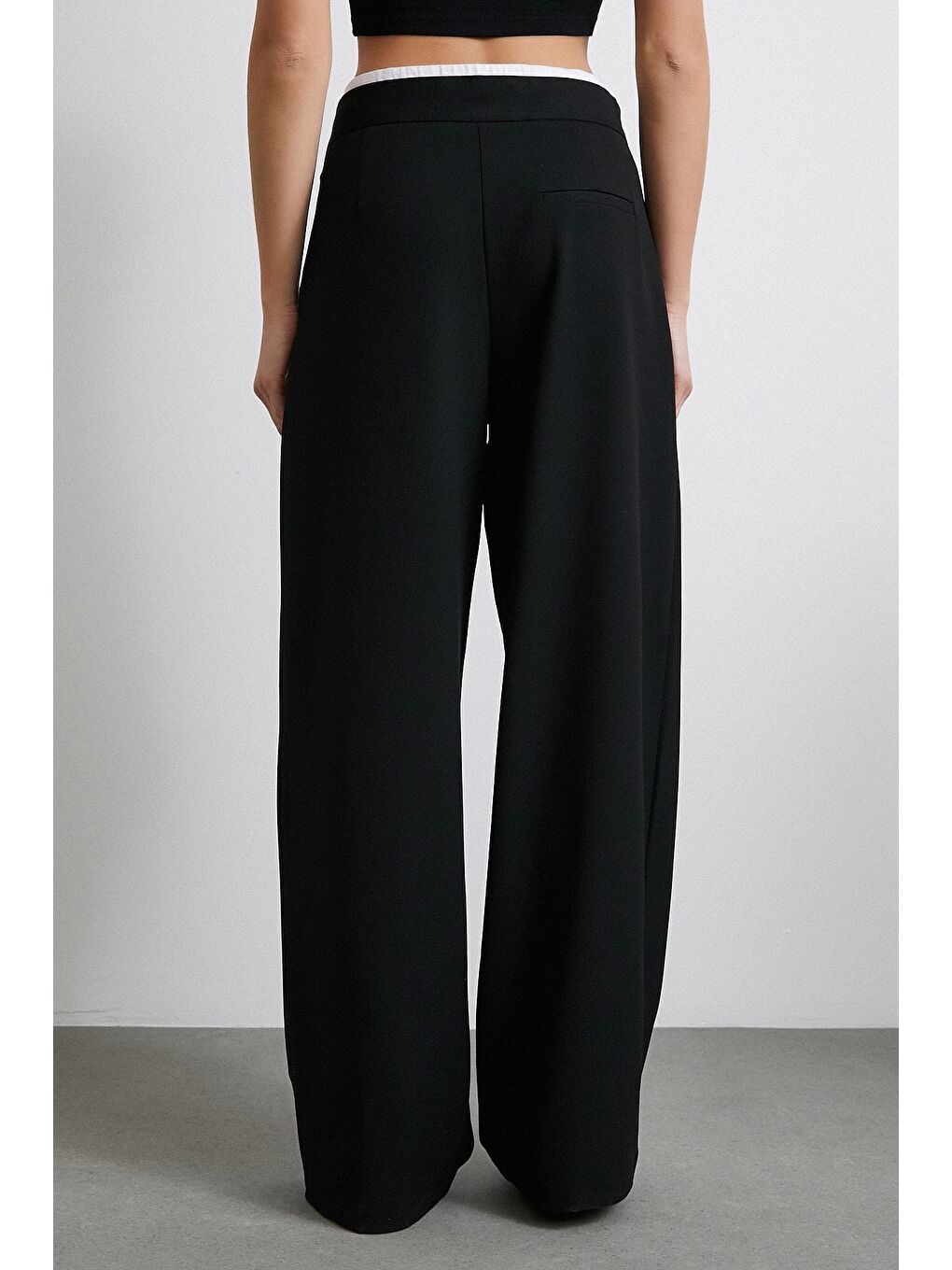 Yanı Fermuarlı Garnili Pantolon Siyah-5