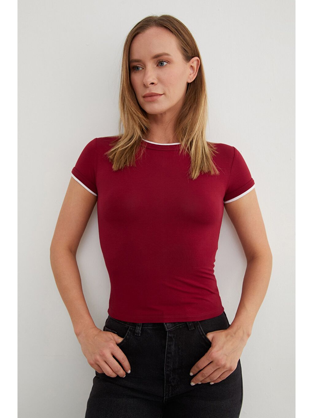 Bordo Basic Bisiklet Yaka Biyeli Crop Tişört-2