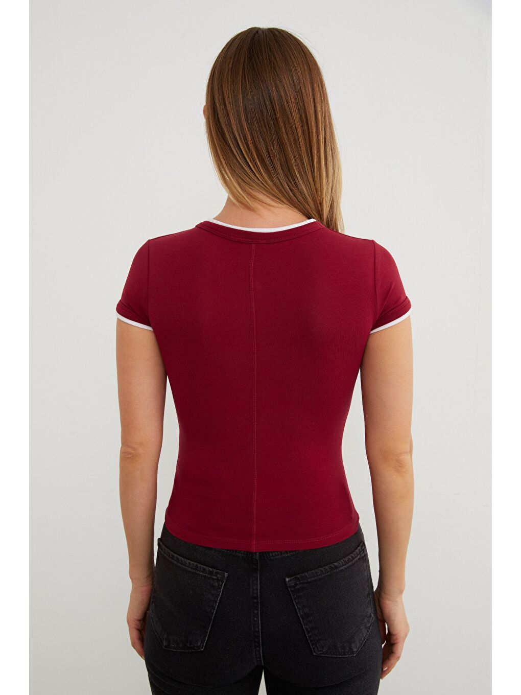 Bordo Basic Bisiklet Yaka Biyeli Crop Tişört-4