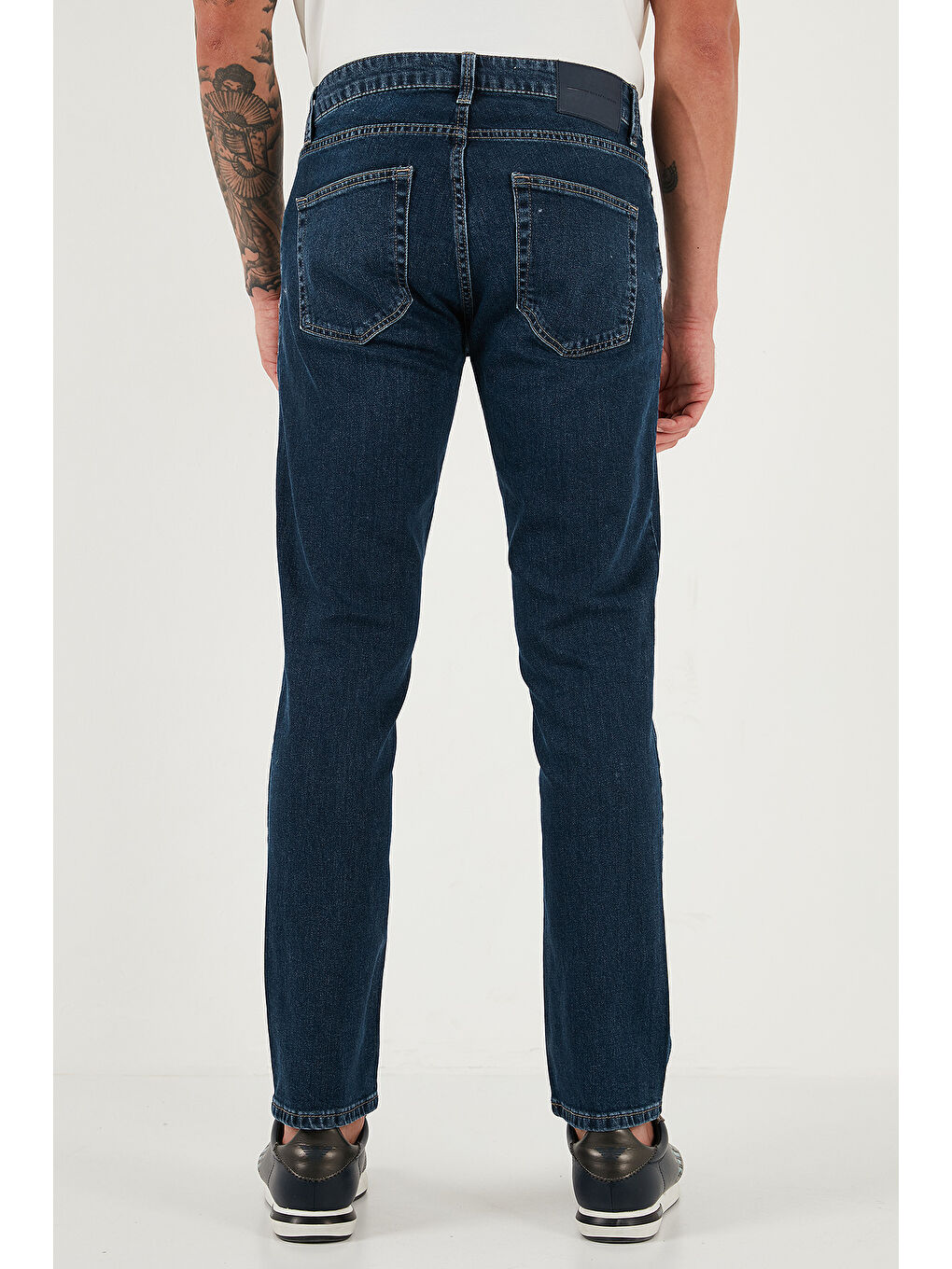 Mavi Pamuklu Regular Fit Normal Bel Boru Paça Jeans 2211C35PARMA-5