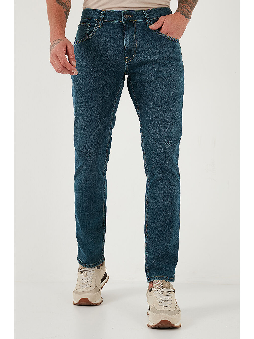 Yeşil Pamuklu Regular Fit Normal Bel Boru Paça Jeans 2203C23PARMA-1