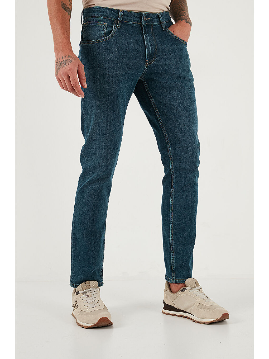 Yeşil Pamuklu Regular Fit Normal Bel Boru Paça Jeans 2203C23PARMA-3