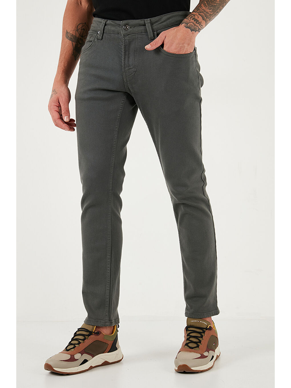 Yeşil Pamuklu Regular Fit Normal Bel Boru Paça Jeans 2211C40PARMA-2