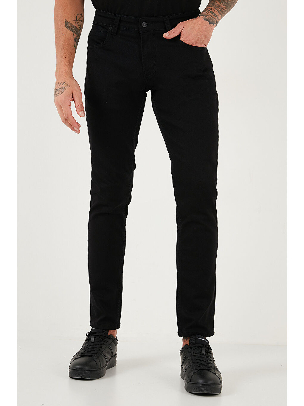 Siyah Pamuklu Regular Fit Normal Bel Boru Paça Jeans 2211C01PARMA-1