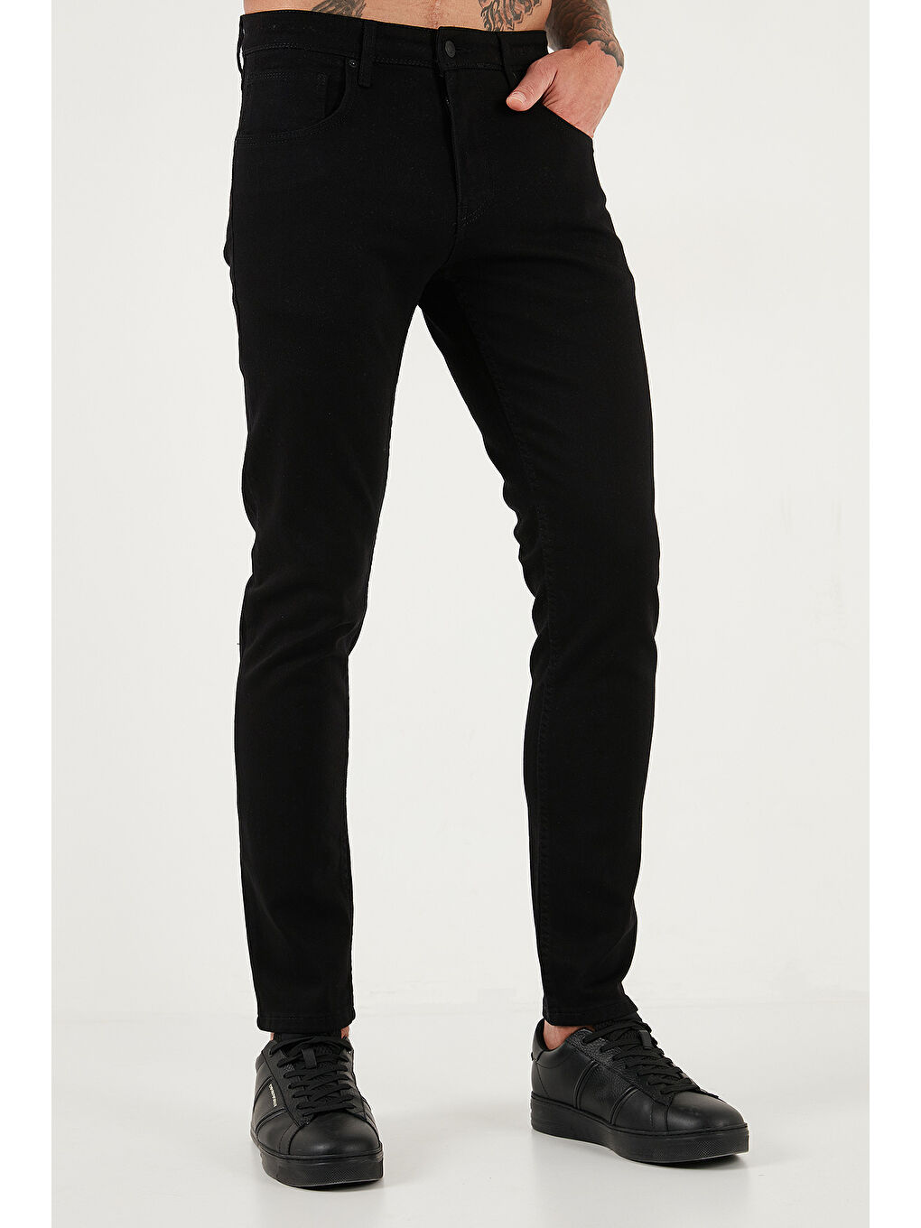 Siyah Pamuklu Slim Fit Yüksek Bel Dar Paça Jeans 3300C01TOKYO-3
