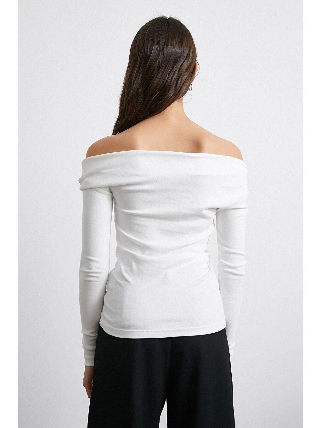 Omzu Büzgülü Bluz Beyaz-2