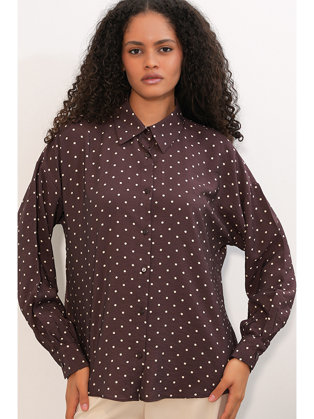 Kadın Oversize Puantiyeli Gömlek 20392 - Kahverengi-1