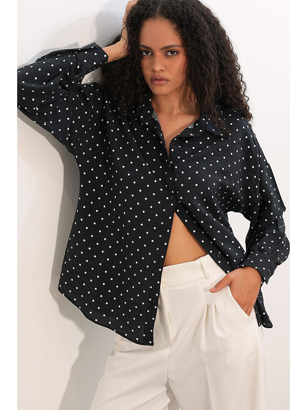 Kadın Oversize Puantiyeli Gömlek 20392 - Siyah