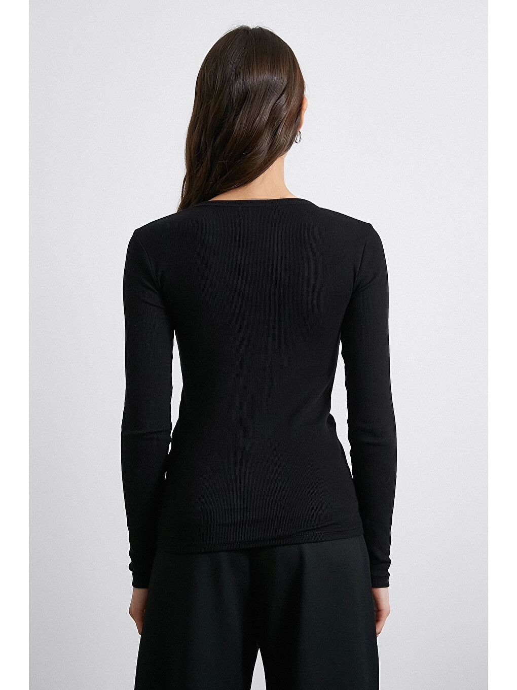 Patlı Düğmeli Bluz Siyah-5