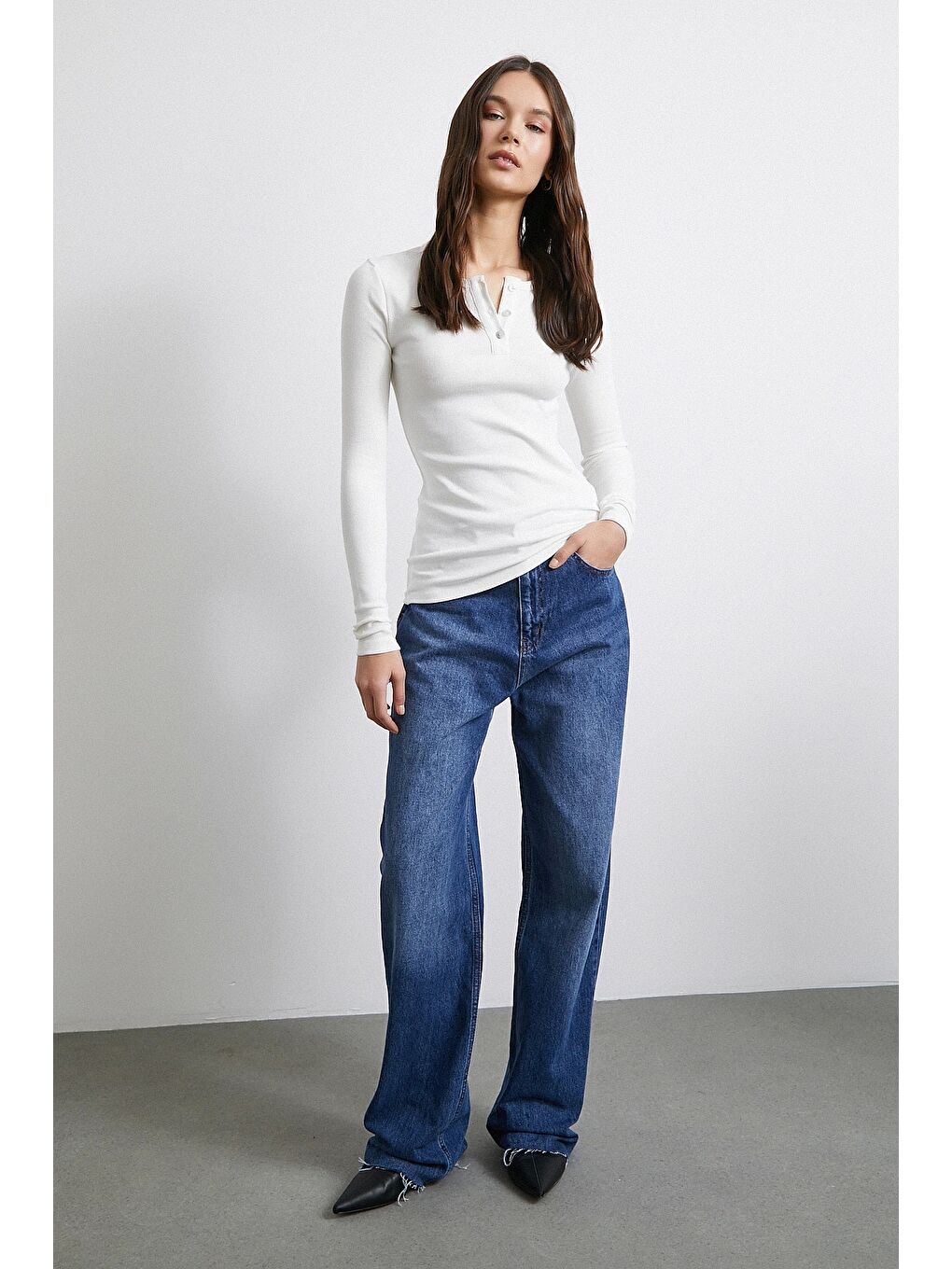 Patlı Düğmeli Bluz Beyaz-1