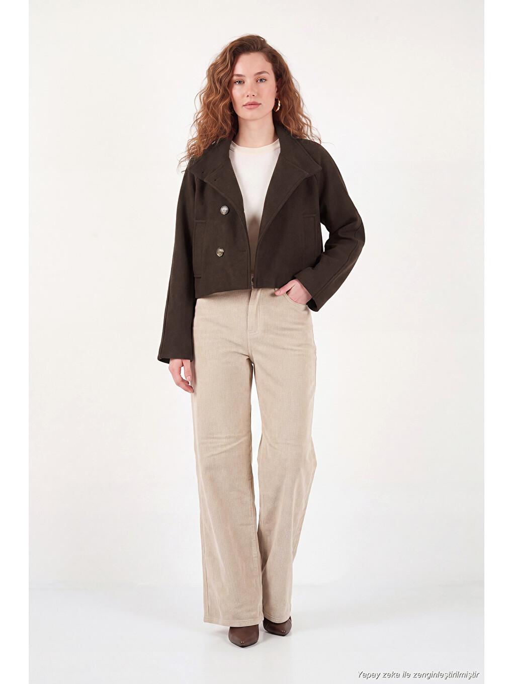 Kahverengi Dik Yaka Düğmeli Kısa Kadın Kaşe Mont 611aw115-1