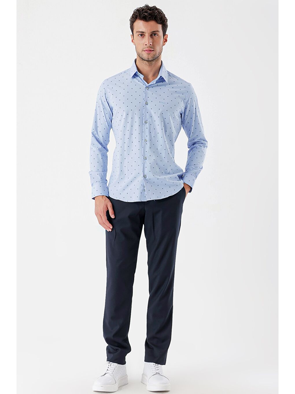 Koyu Mavi Uzun Kollu Baskılı Bez Ayağı Sert Yaka Cepsiz Garnili Klasik Slim Fit Gömlek 1004235106-3