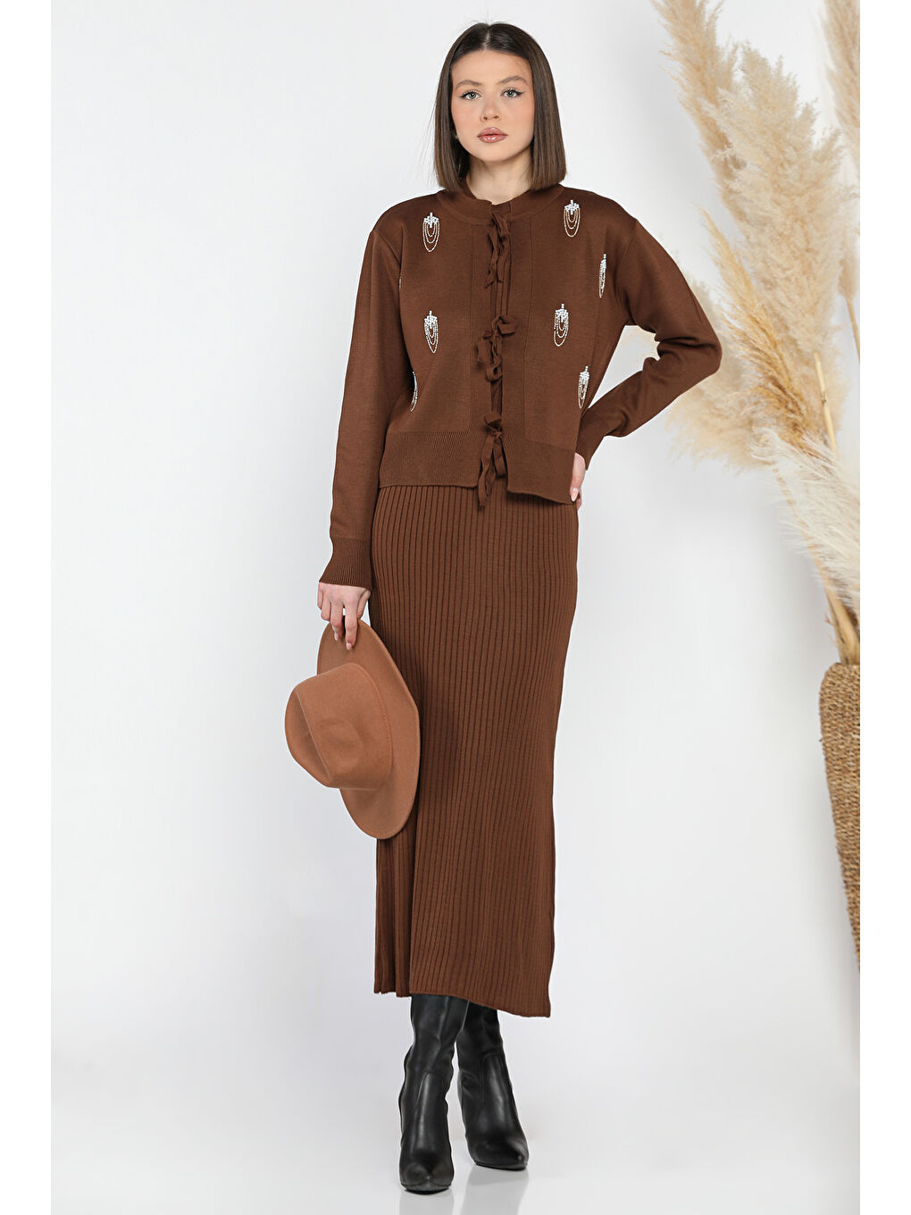 Kahverengi Kadın İnci Ve Taş İşlemeli Triko Elbise Hırka İkili Takım