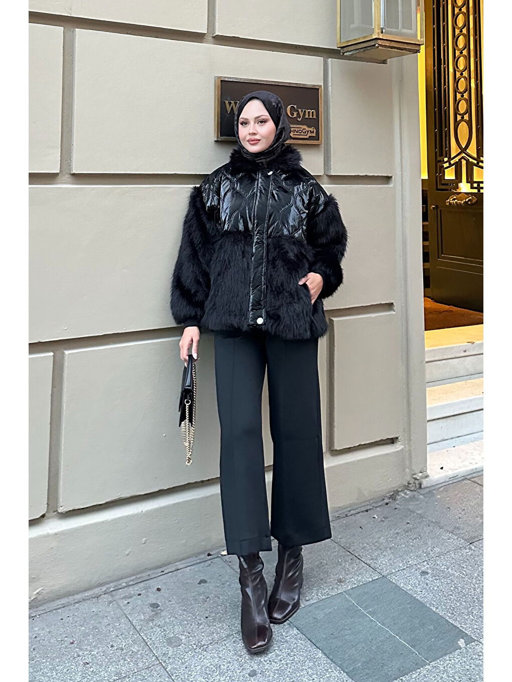 Kadın Kolları Pelüş Detay Mont Siyah-1