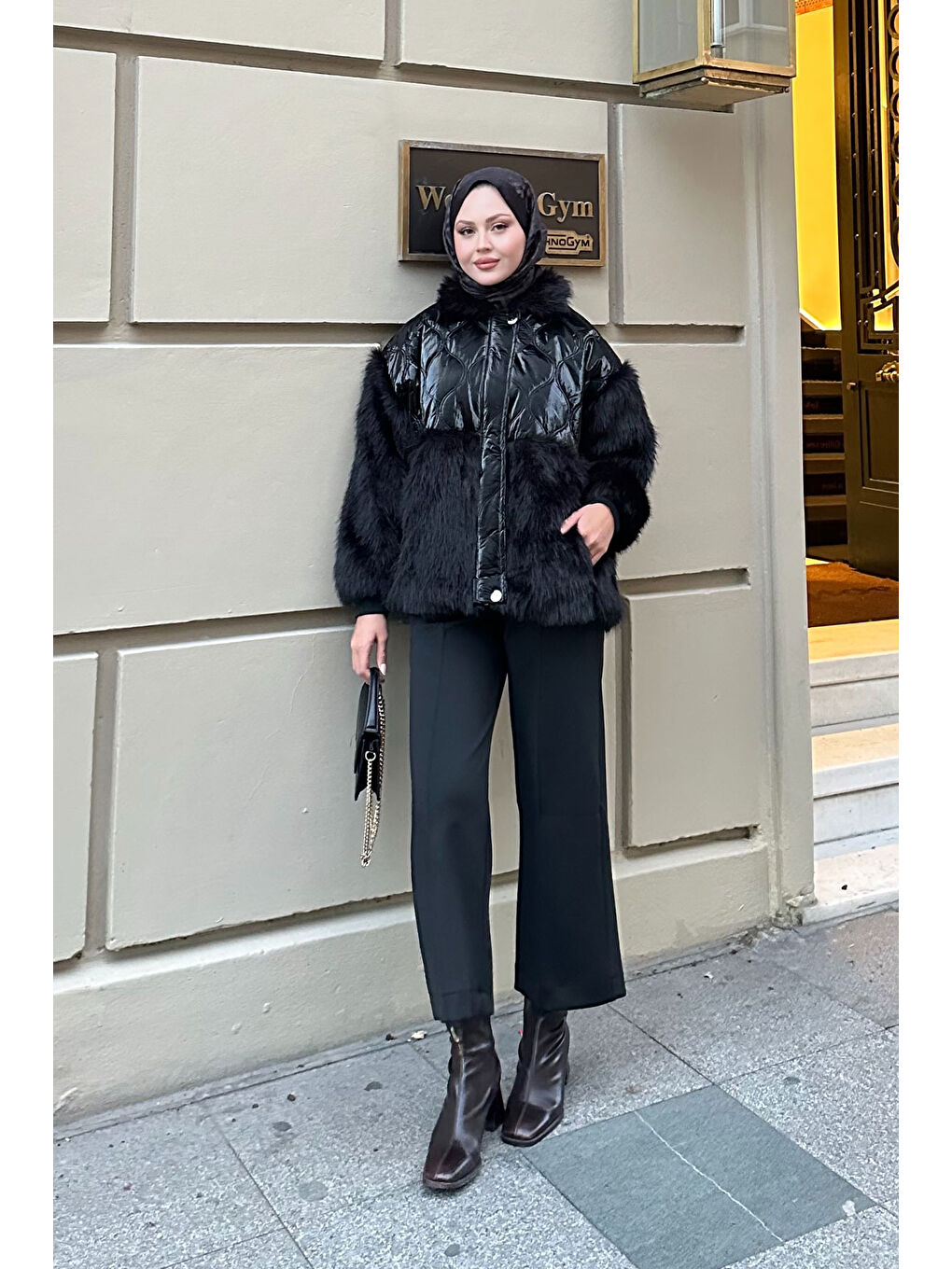 Kadın Kolları Pelüş Detay Mont Siyah-3