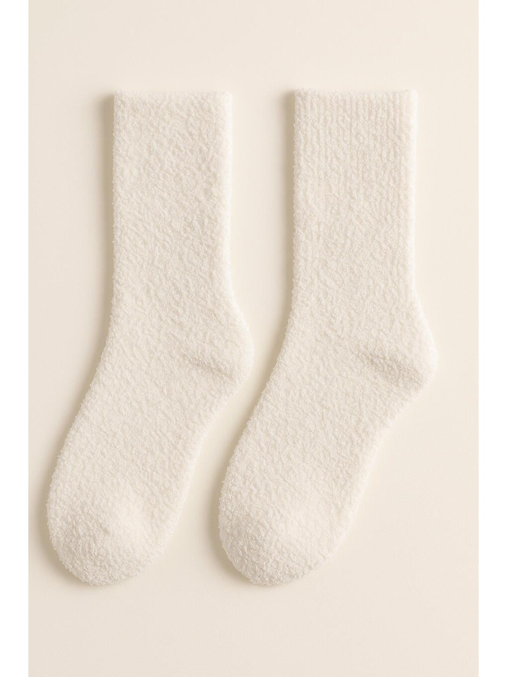 Unisex Kalın Tüylü Soket Çorap Beyaz-1