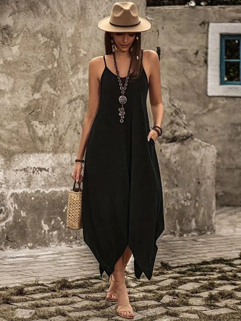 Siyah Kadın Askılı V Yakalı Cep Detaylı Asimetrik Kesim Detaylı Viskon Elbise-3