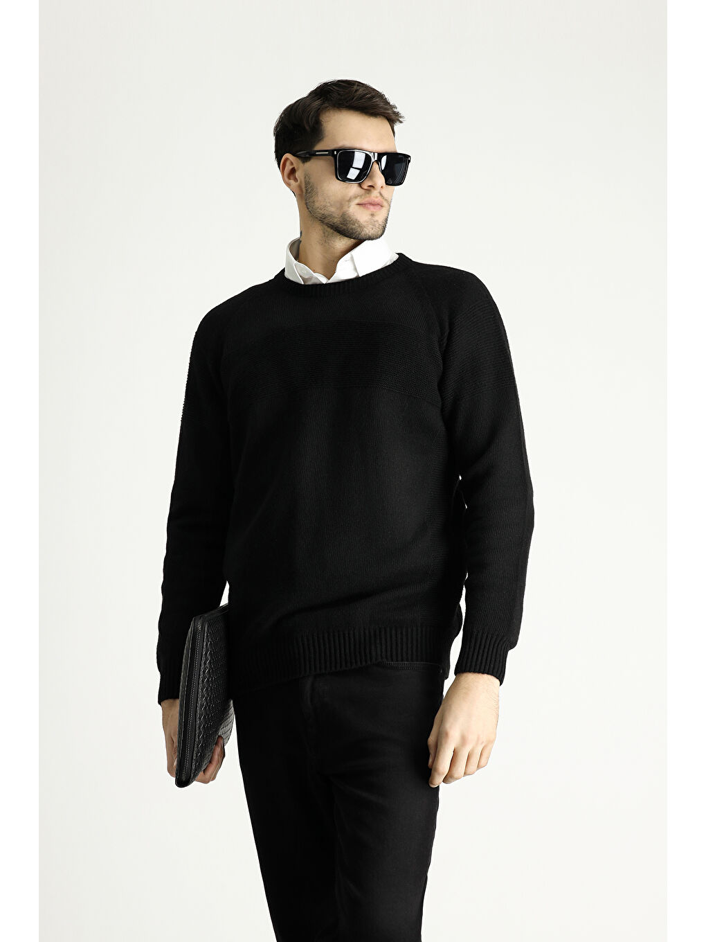 Siyah Bisiklet Yaka Slim Fit Dar Kesim Dikişsiz Desenli Yünlü Triko Kazak