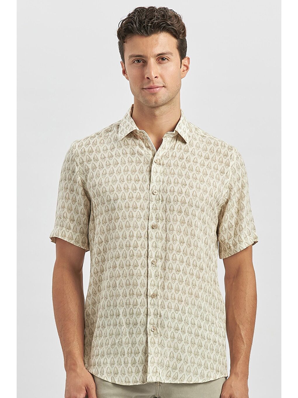 Yeşil Kısa Kollu Baskılı Düğmeli Yaka Keten Casual Slim Fit Dar Kesim Gömlek 1004240241-1