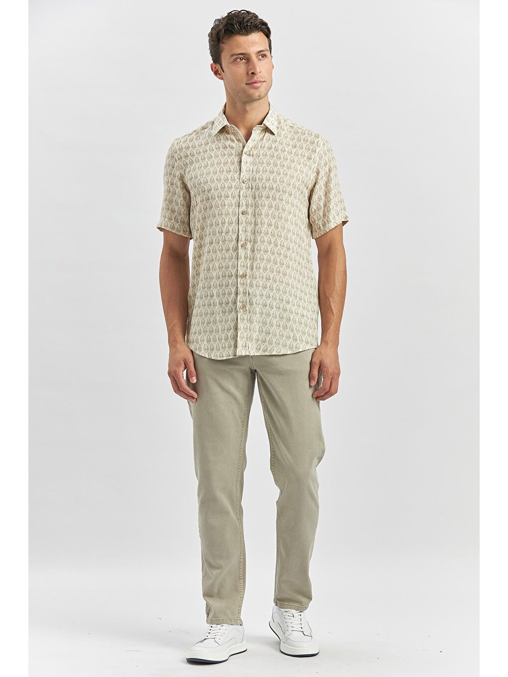 Yeşil Kısa Kollu Baskılı Düğmeli Yaka Keten Casual Slim Fit Dar Kesim Gömlek 1004240241-2