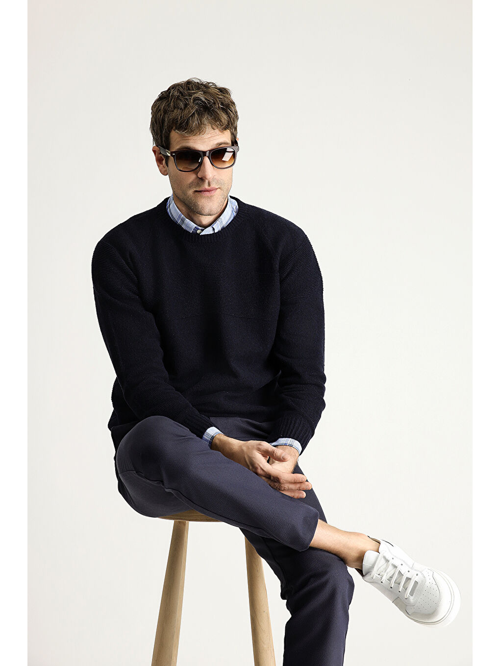 Lacivert Bisiklet Yaka Slim Fit Dar Kesim Dikişsiz Desenli Yünlü Triko Kazak