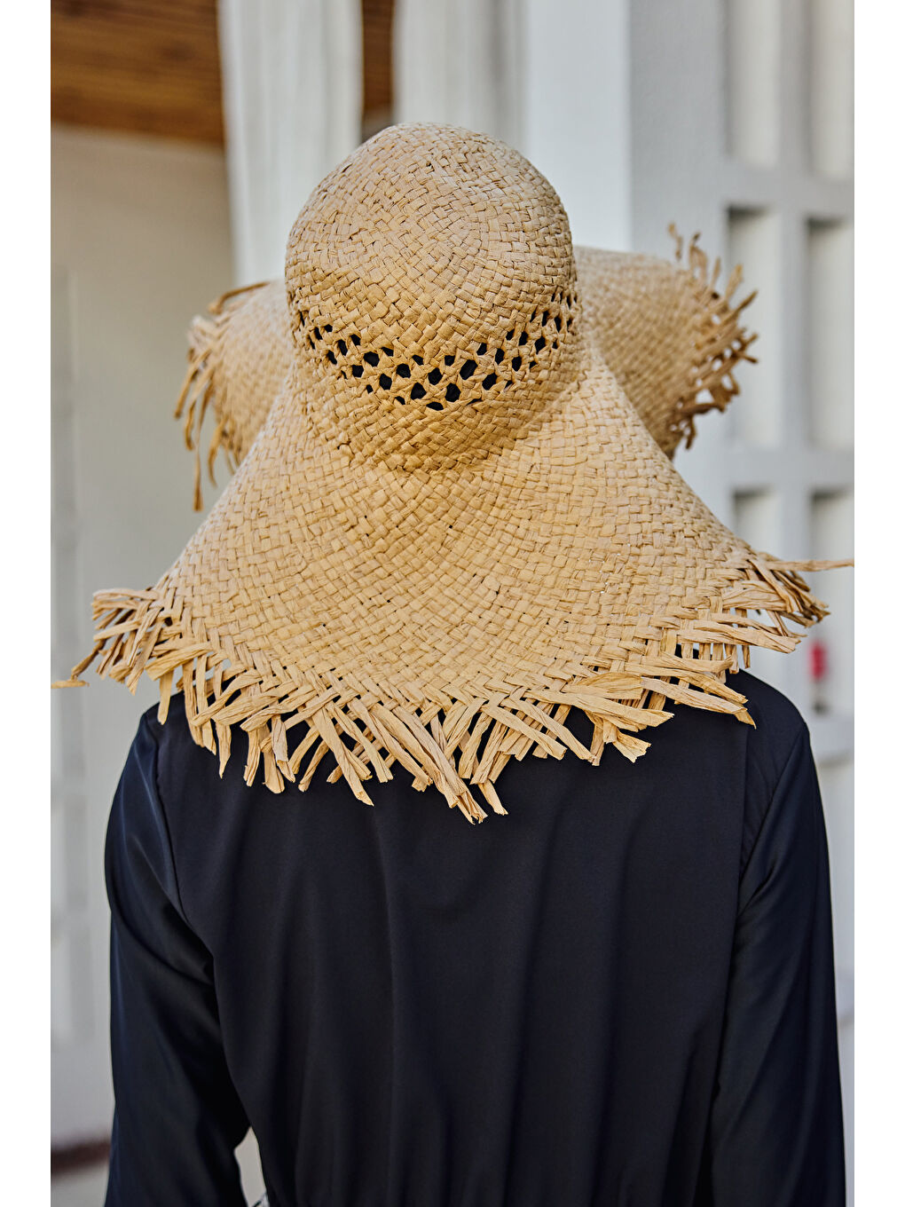 Kahverengi Saçak Detaylı Hasır Plaj Şapkası RŞ-2108 Camel-4