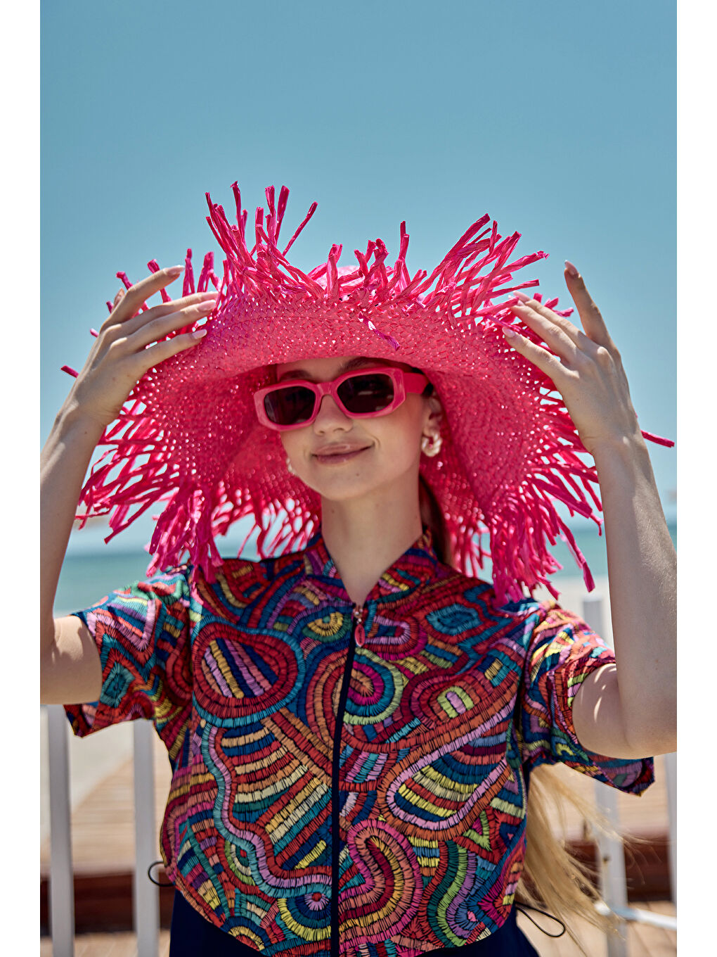 Saçak Detaylı Hasır Plaj Şapkası RŞ-2108 Fuşya-3