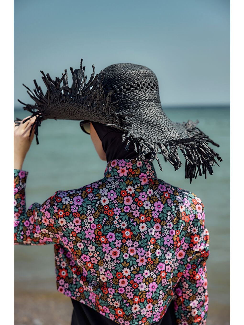 Saçak Detaylı Hasır Plaj Şapkası RŞ-2108 Siyah-2