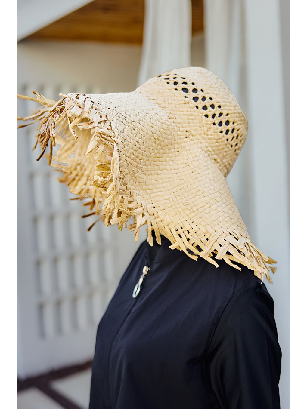 Saçak Detaylı Hasır Plaj Şapkası RŞ-2108 Bej-1