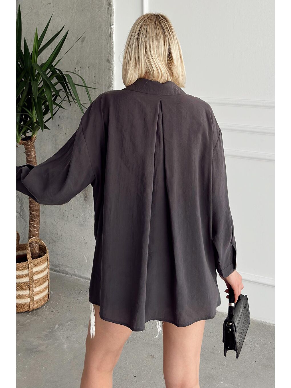 Antrasit Tek Cepli Yumuşak Dokulu Boyfriend Gömlek-4