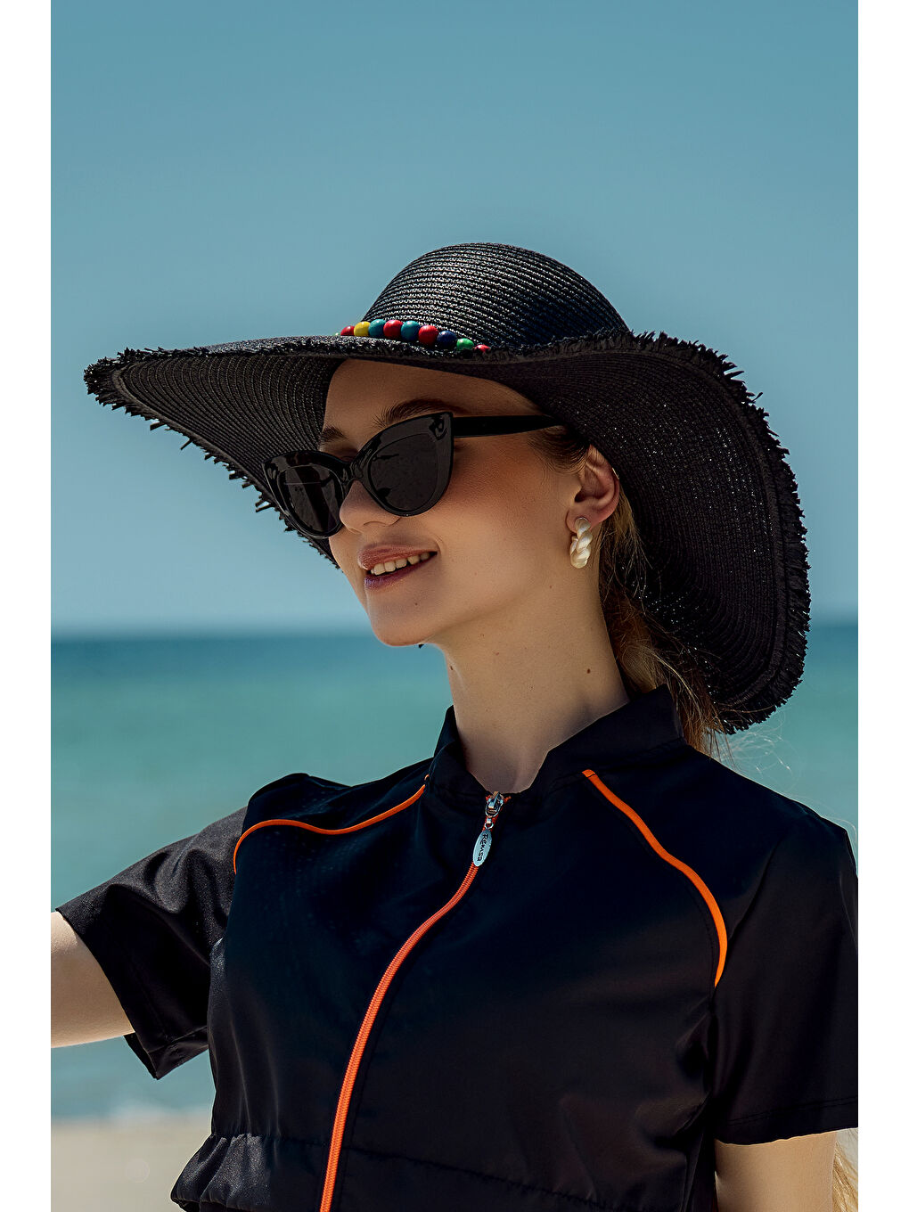 Renkli Boncuk Detaylı Hasır Plaj Şapkası RŞ-2087 Siyah-1