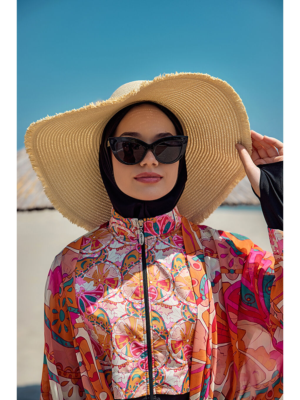 Renkli Boncuk Detaylı Hasır Plaj Şapkası RŞ-2087 Bej-4