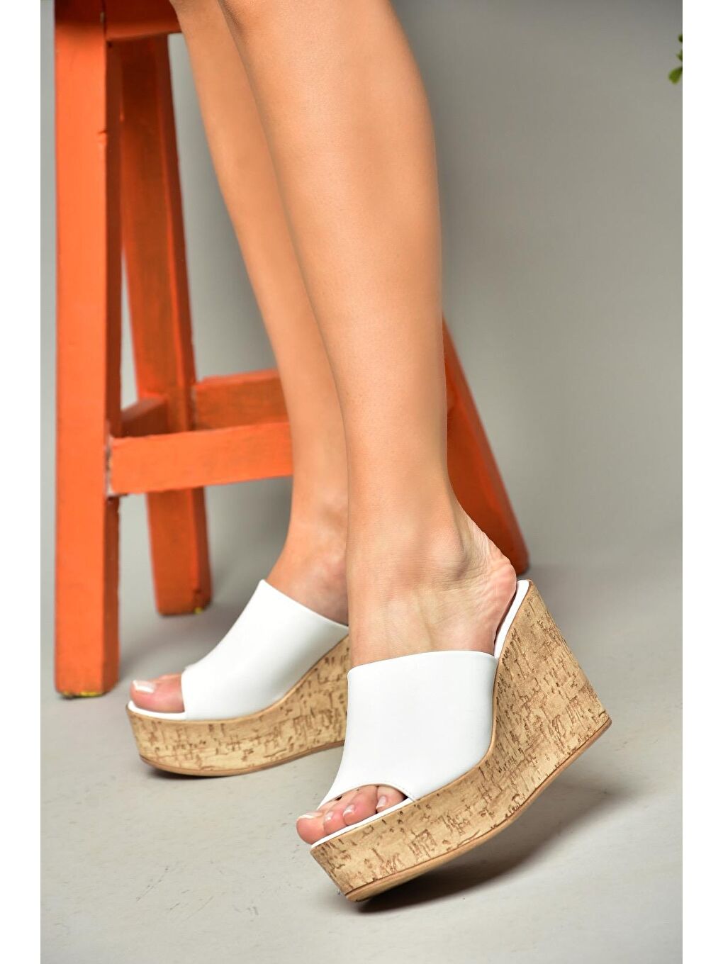 S9960699 Beyaz Kadın Terlik-3