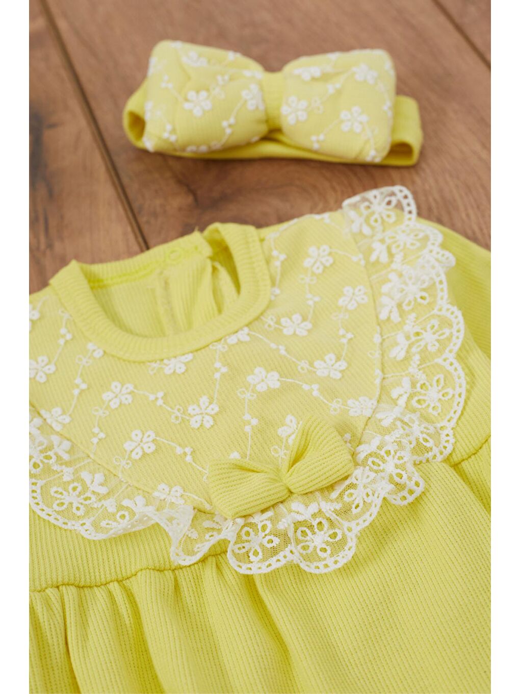 Sarı Dantel Detaylı Uzun Kollu Bandanalı Çıtçıtlı Badi 17364-2