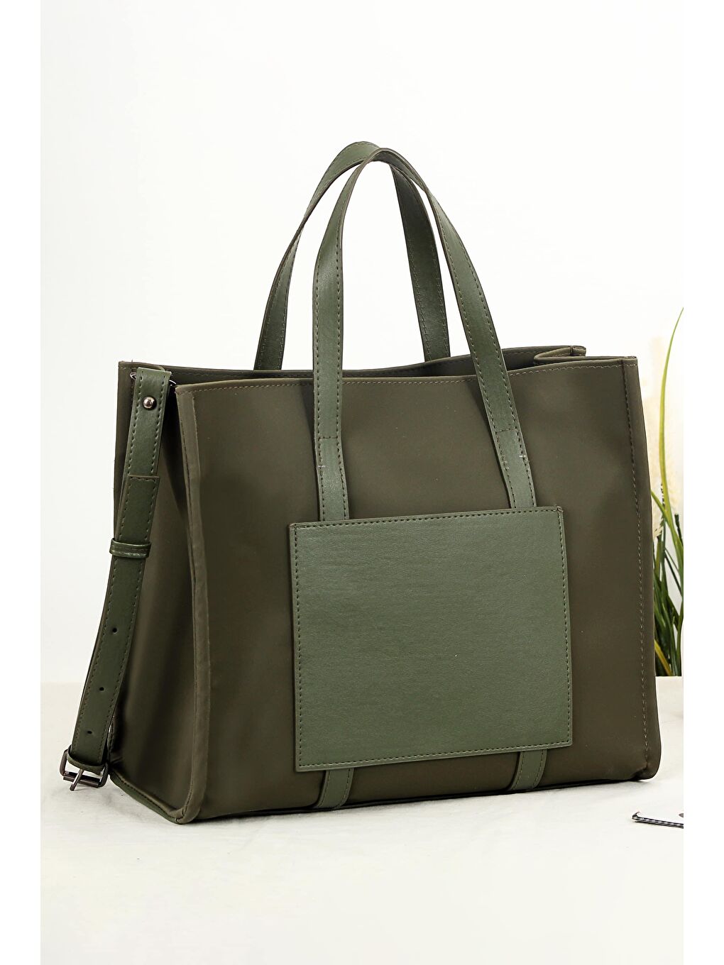 Haki Manu Saten Önü Cepli Kadın Omuz Çantası BP-4774O