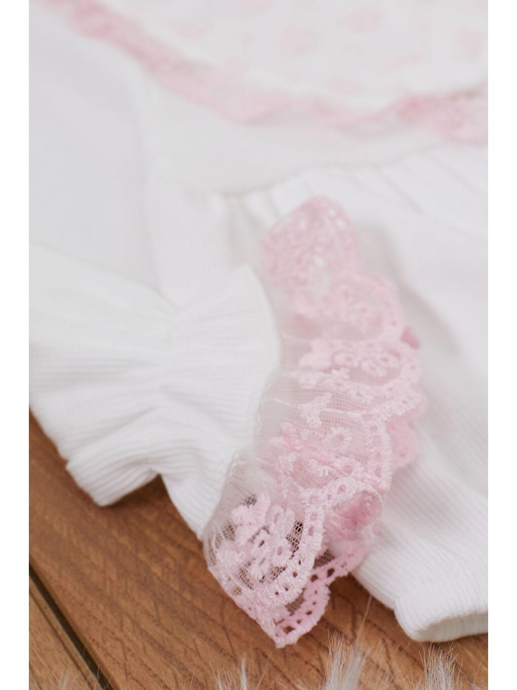 Ekru Dantel Detaylı Uzun Kollu Bandanalı Çıtçıtlı Badi 17361-1